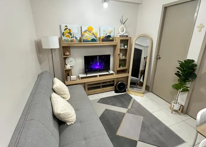 Apartment Family-friendly 2br Unit - Near To Everything *